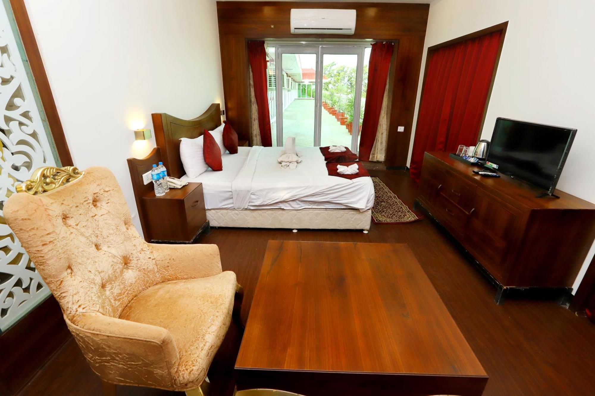 Jalsa & Banquets,indore Hotel 3*